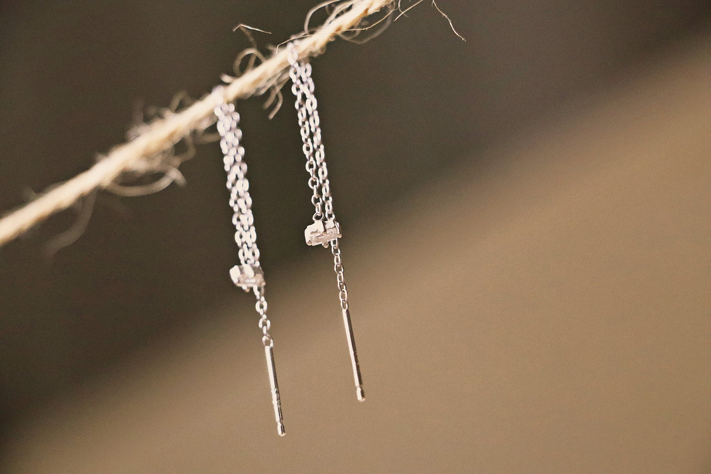 MINIA l Boucles d'oreilles chaîne longue argentées