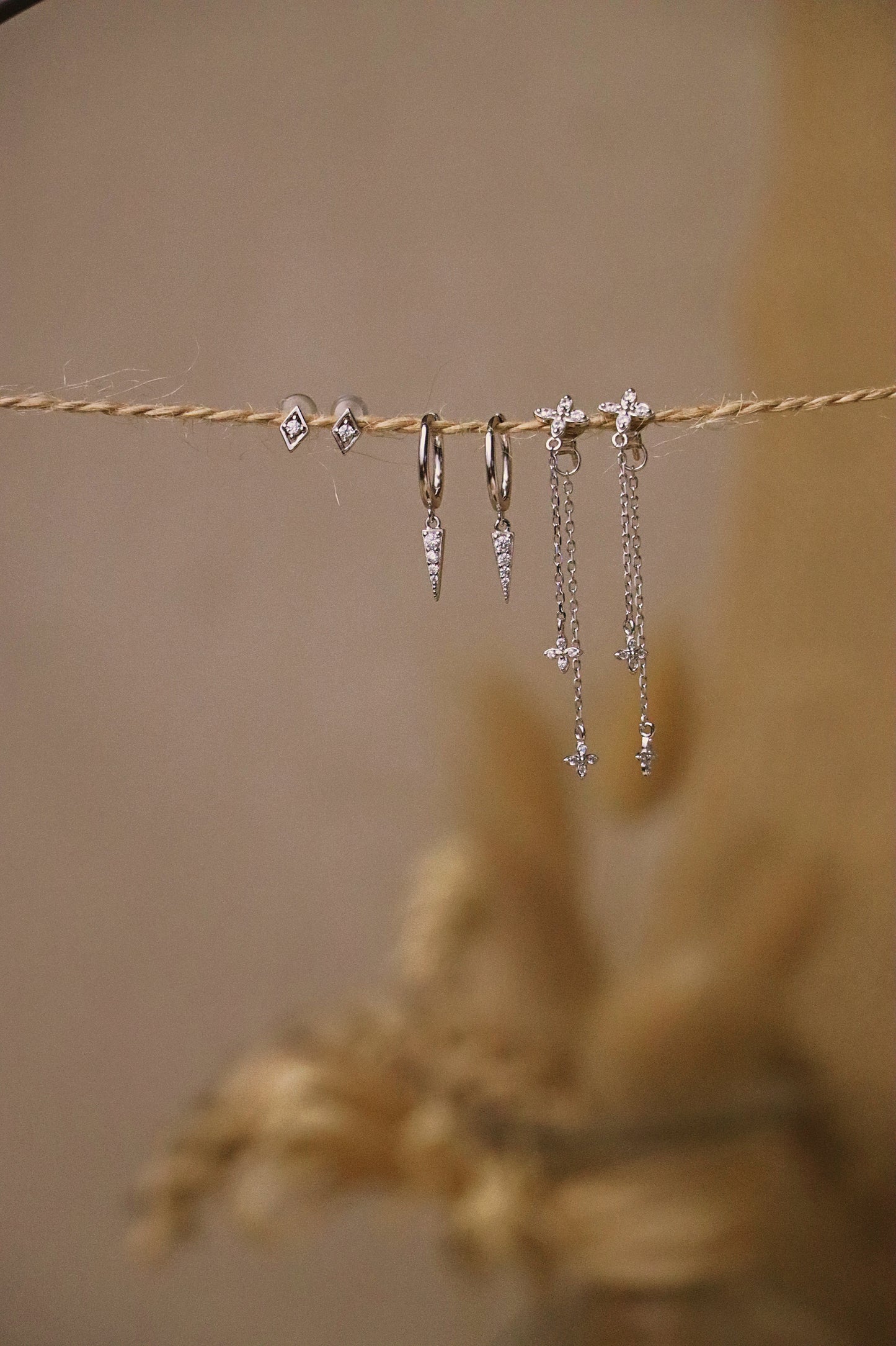 HARMONIE l Boucles d'oreilles pendantes dorées ou argentées