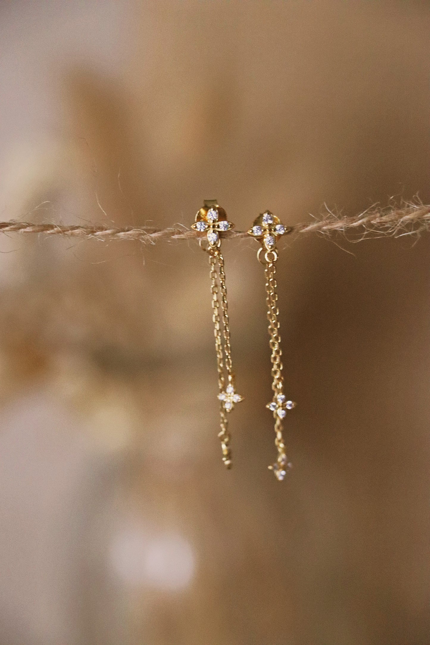 SOPRANE l boucles d'oreilles tombantes et zircon blanc dorées ou argentées