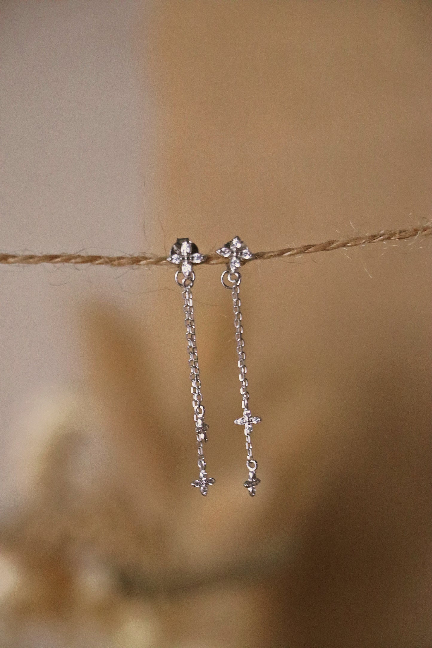 SOPRANE l boucles d'oreilles tombantes et zircon blanc dorées ou argentées
