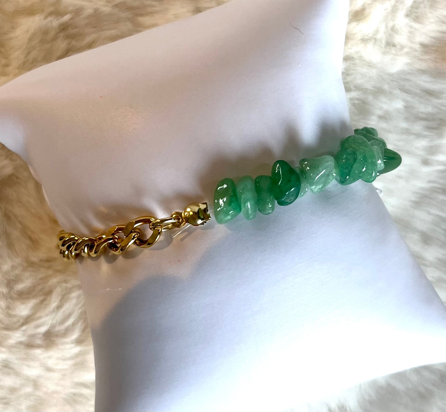 Blima l bracelet doré et Aventurine verte