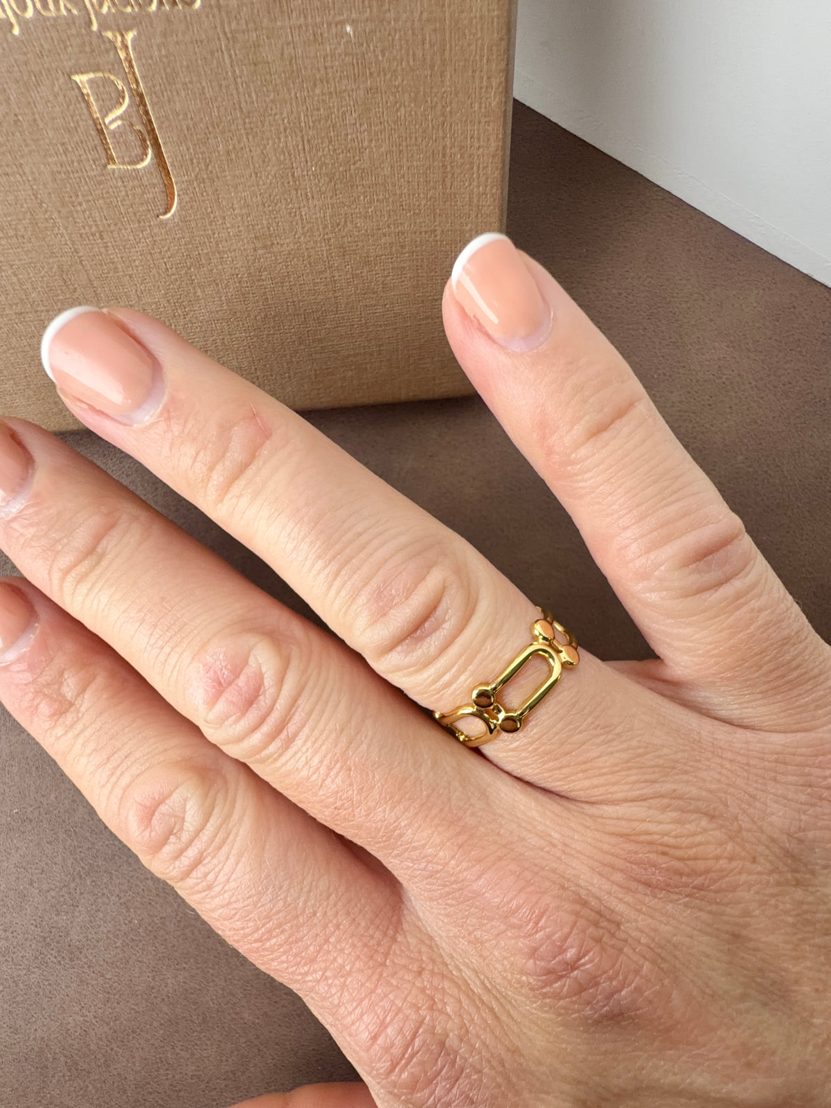 Cassie - bague ajustable dorée