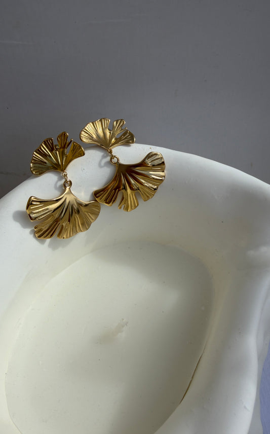MOANA l Boucles d'oreilles coquillage doré en acier inoxydable