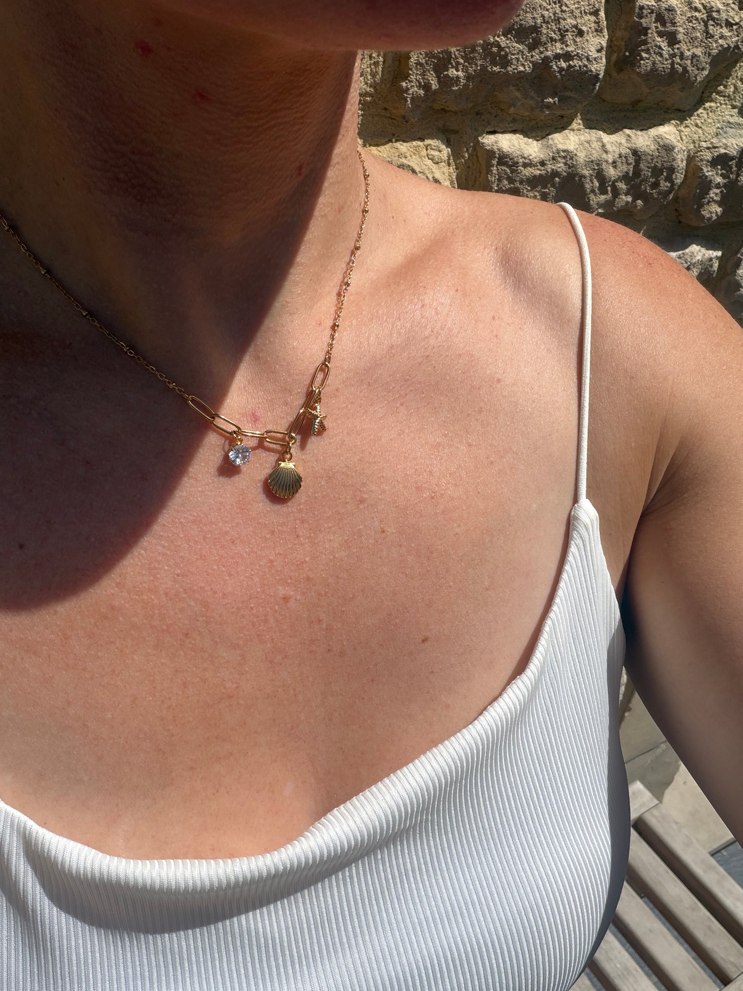 Mêla l Collier doré à breloque