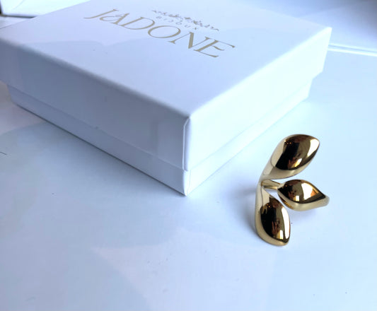 Ines l Bague ajustable fleur dorée