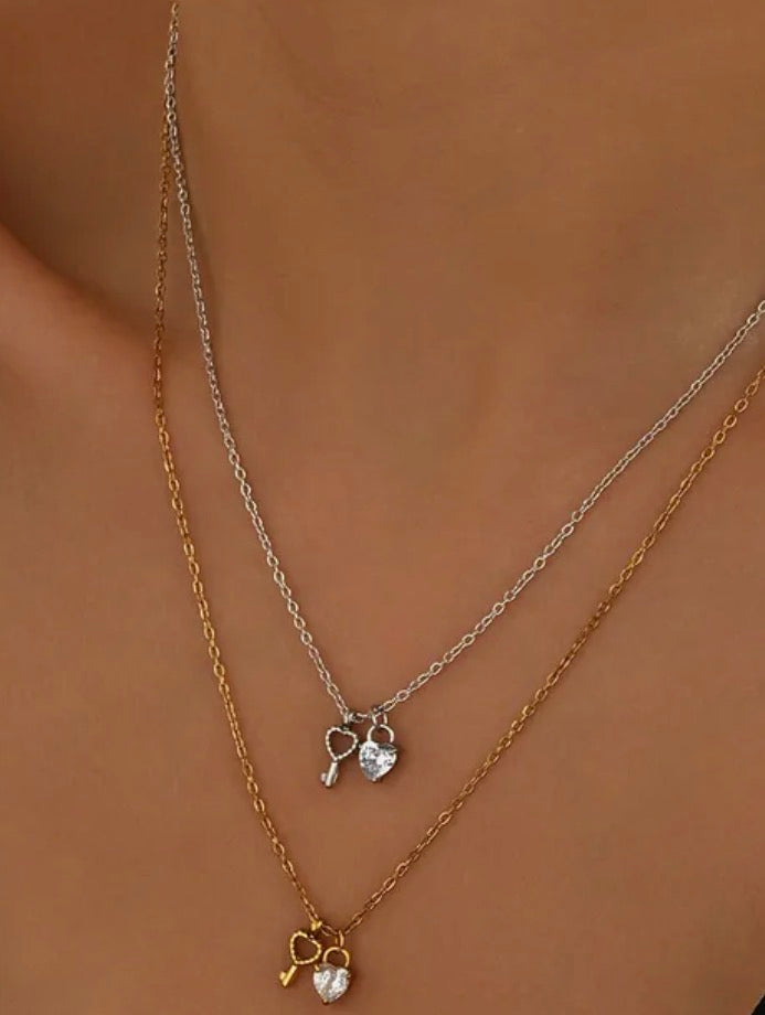 Infini l collier cœur clé argenté et/ou doré