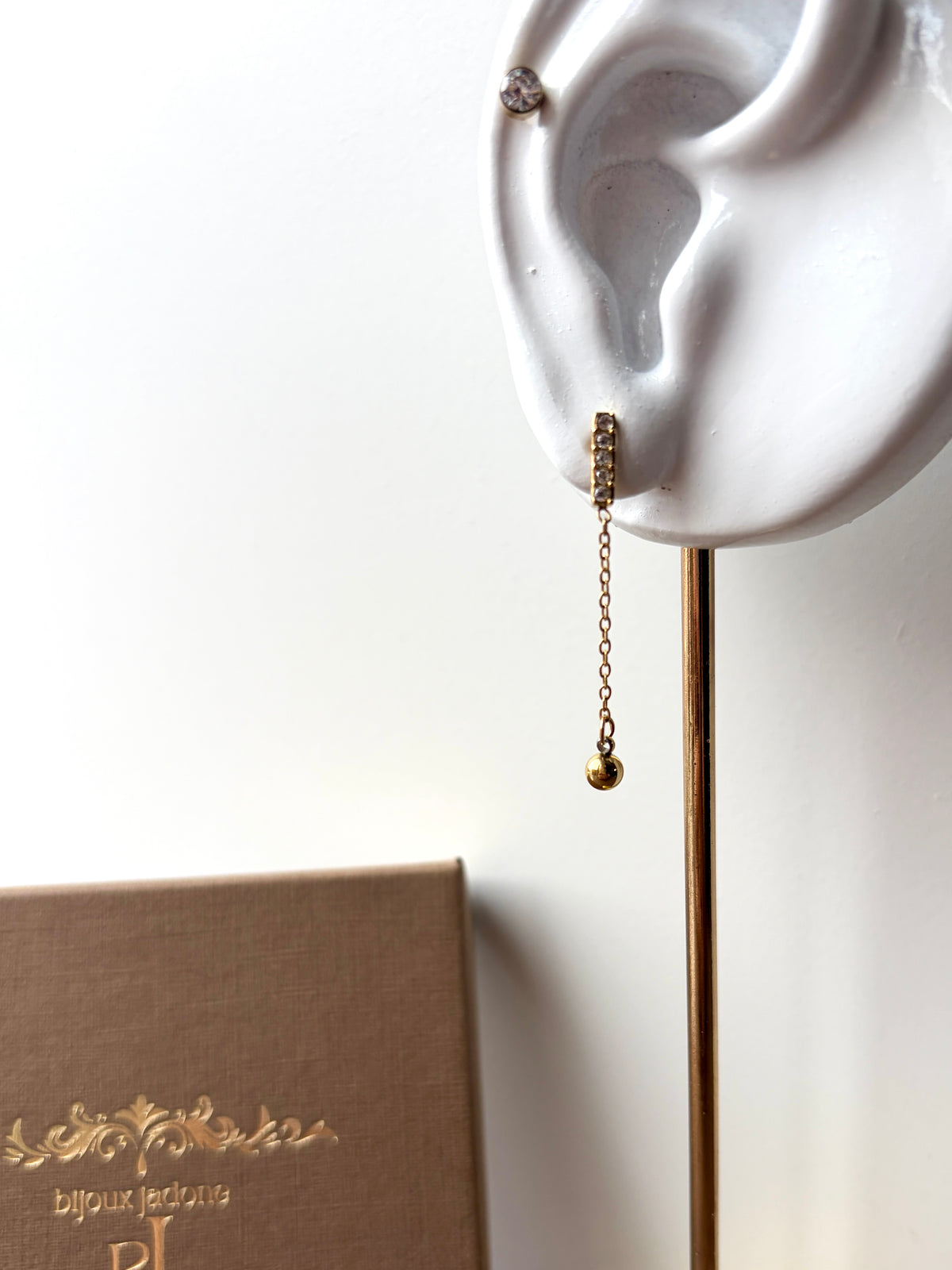 Gaya l Boucles d'oreilles pendente dorées