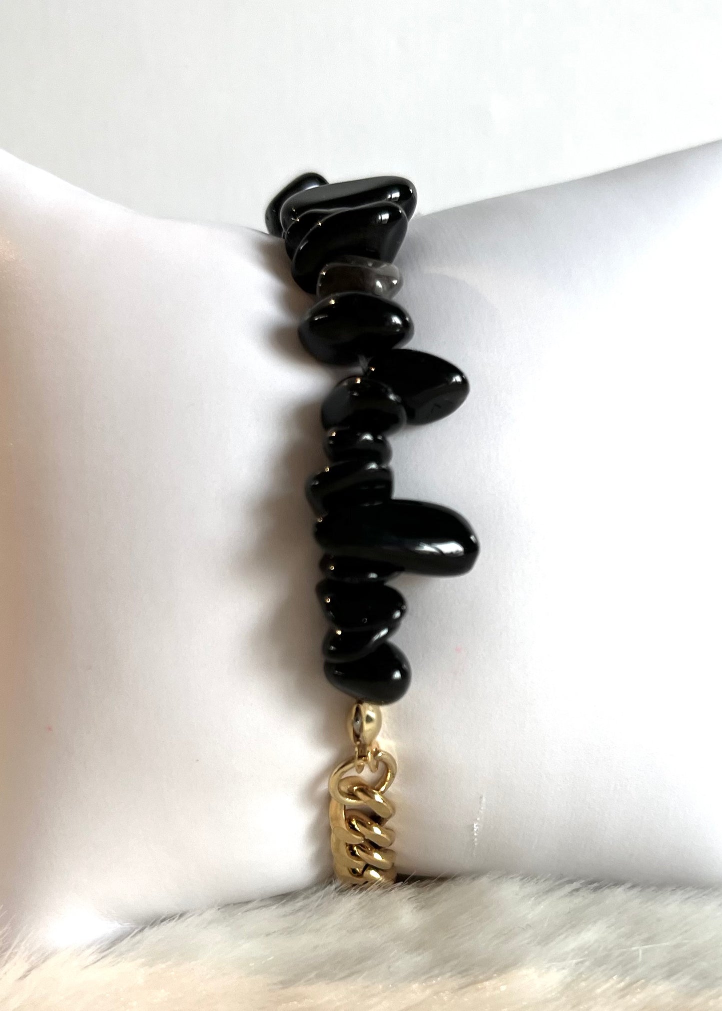 Blima l bracelet doré et Agate Noire