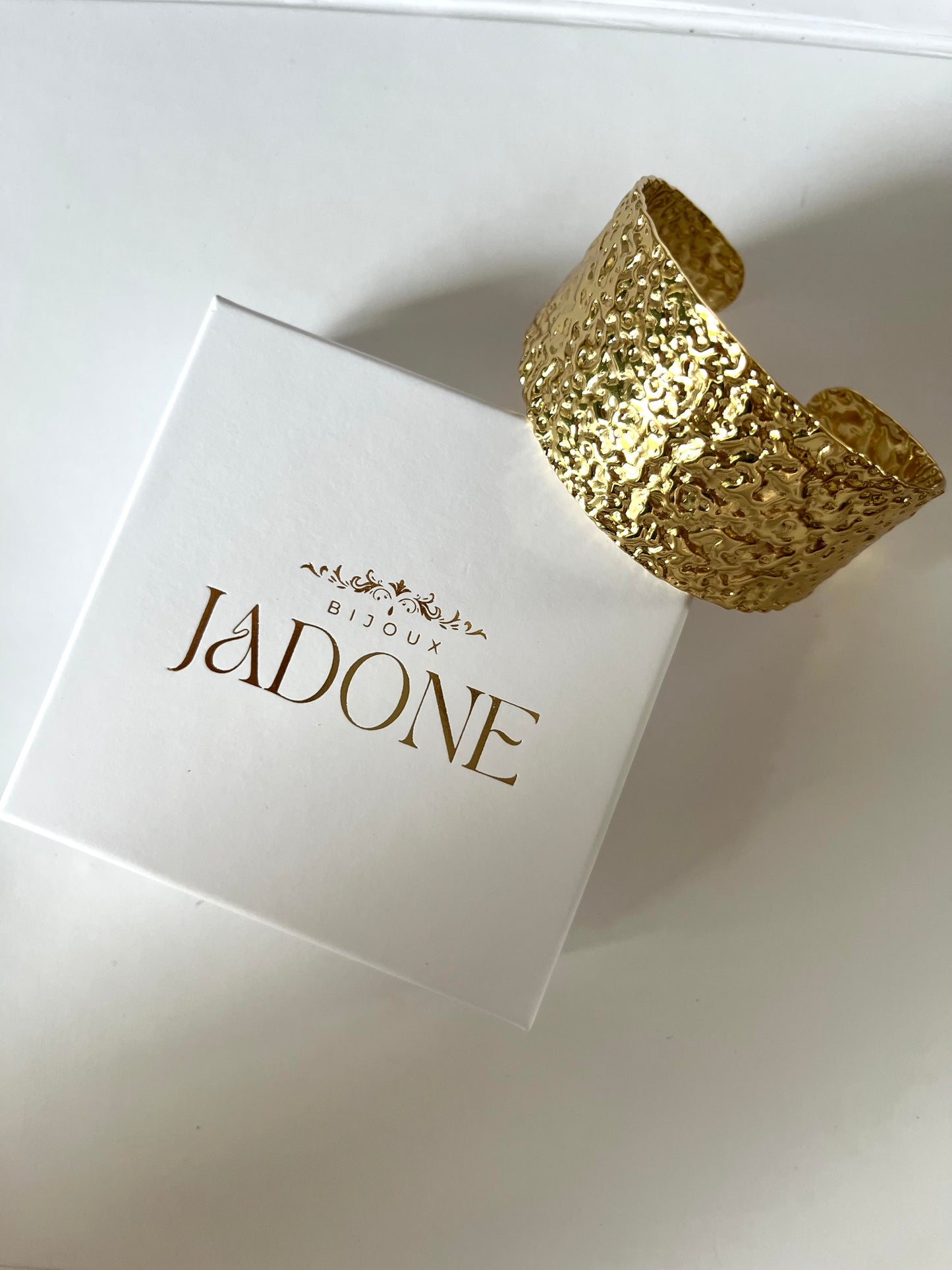 Nerida l Bracelet jonc doré ajustable