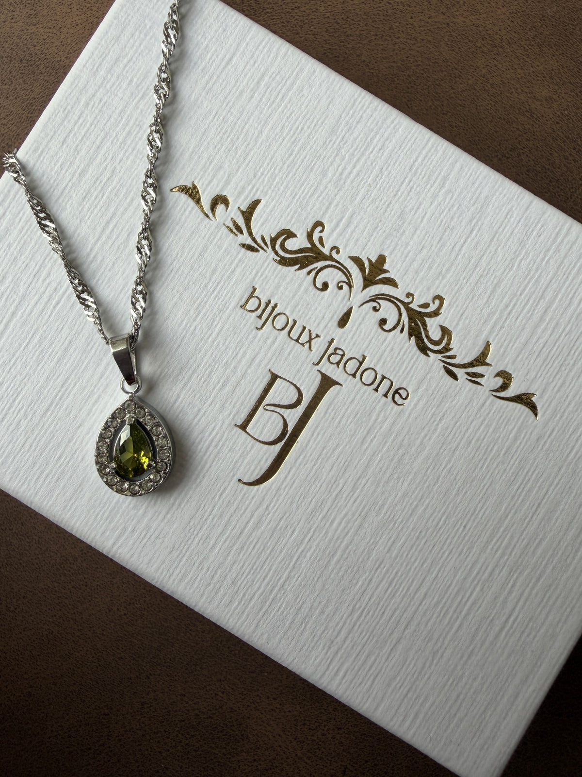 Siena - collier gouttelette argenté et sa pierre de couleur