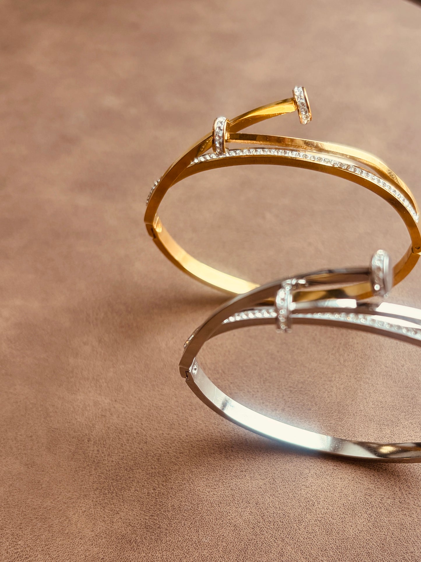 Anastasia l bracelet jonc silicone zircon