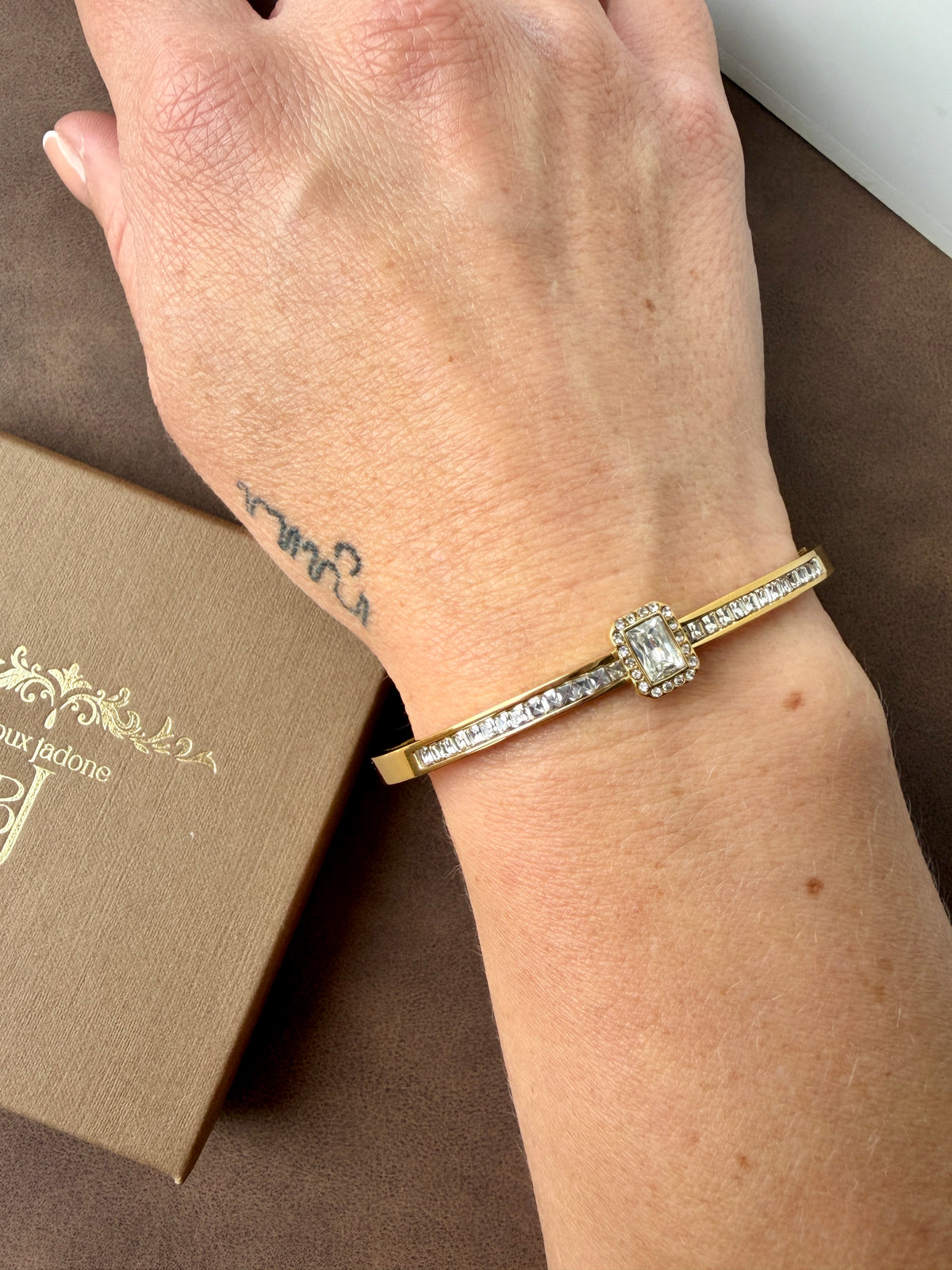 Lorette - bracelet jonc et zircon blanc