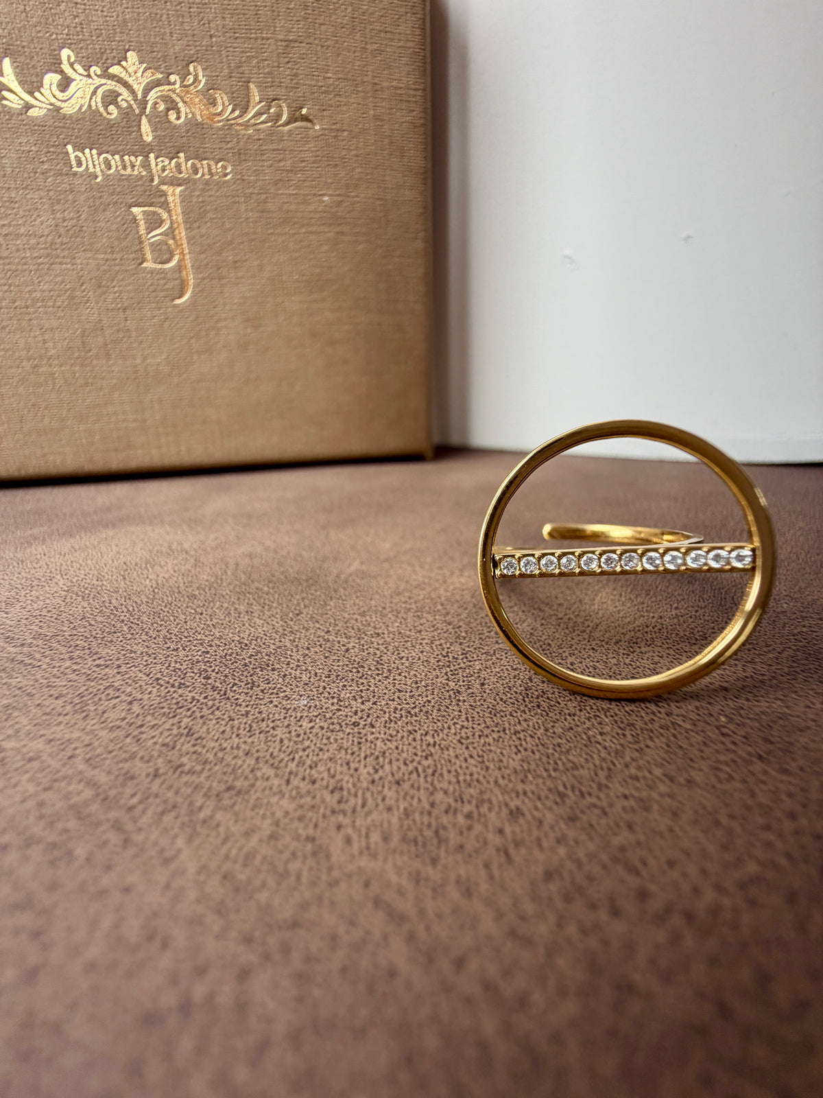 Samina - bague ajustable dorée et zircon ligne