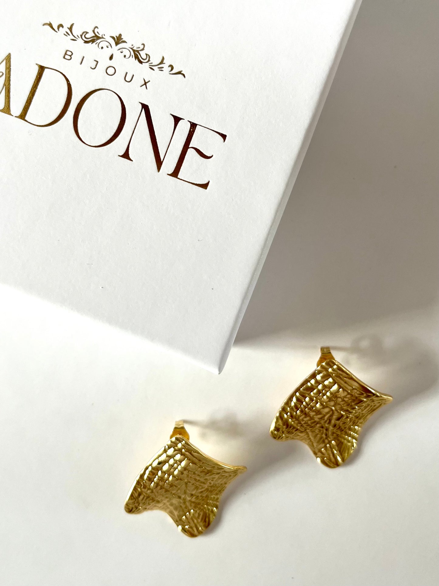 Aurore l Boucle d'oreilles dorées