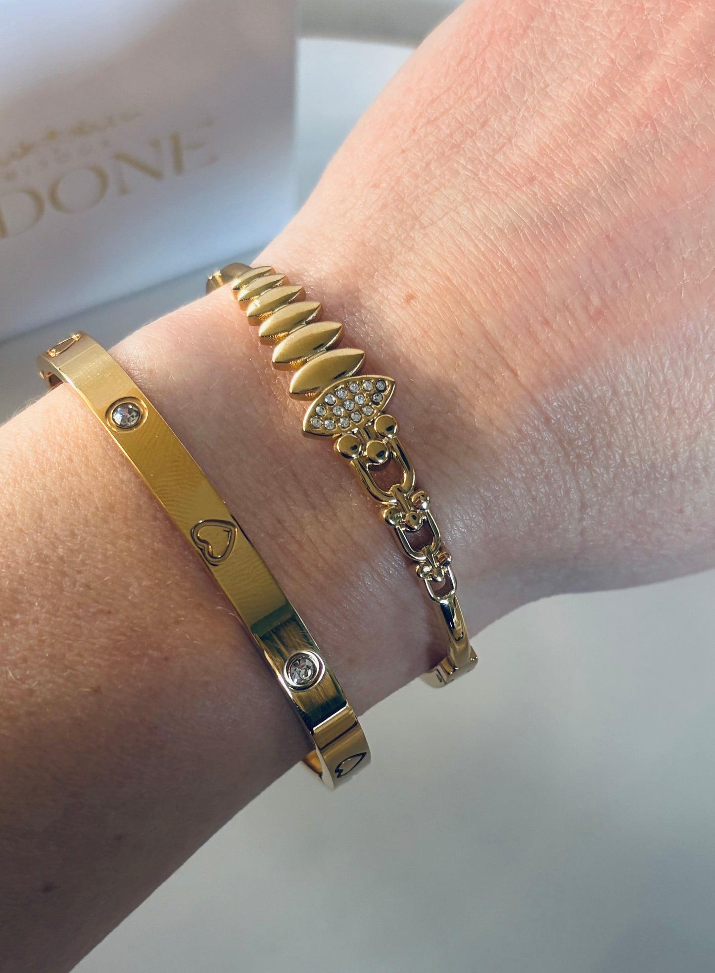Clothilde l bracelet jonc doré