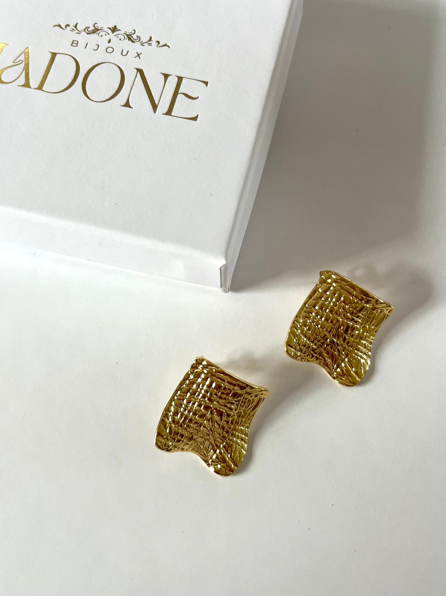 Aurore l Boucle d'oreilles dorées