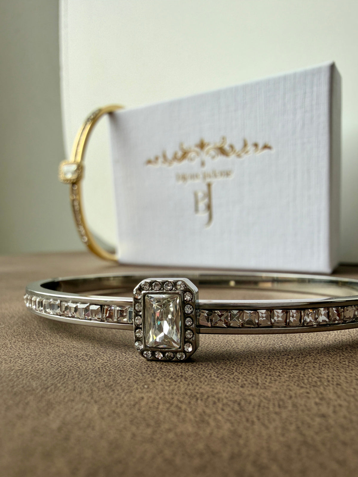 Lorette - bracelet jonc et zircon blanc