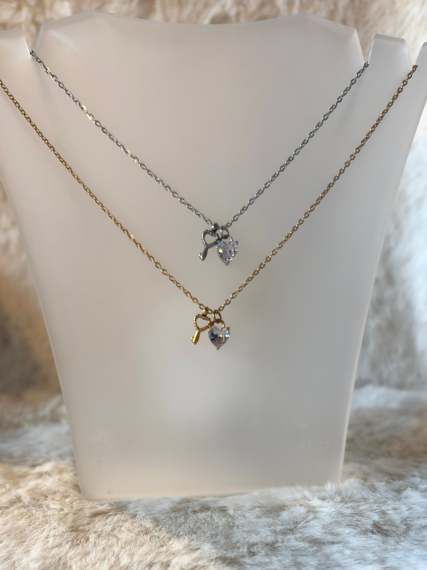 Infini l collier cœur clé argenté et/ou doré