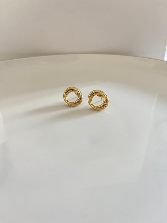 Louane l Boucles d'oreilles chic dorées