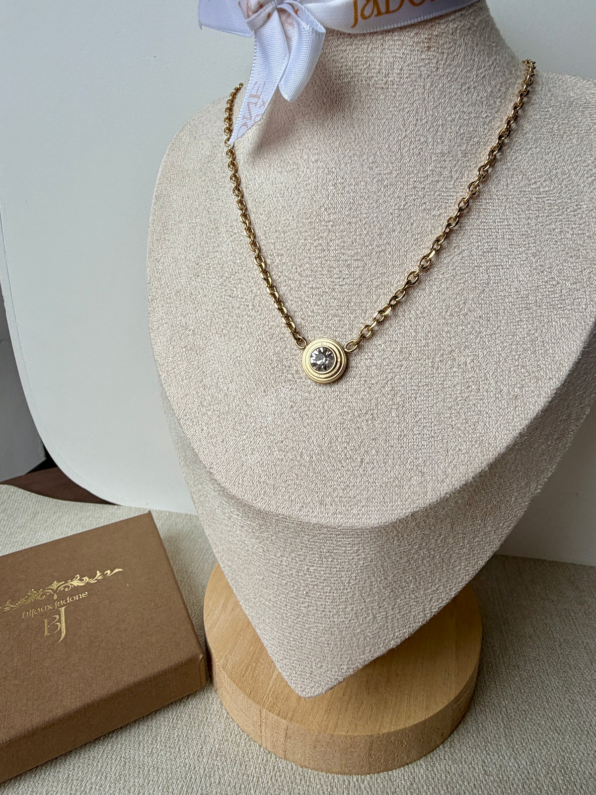 Messine l Collier doré chic