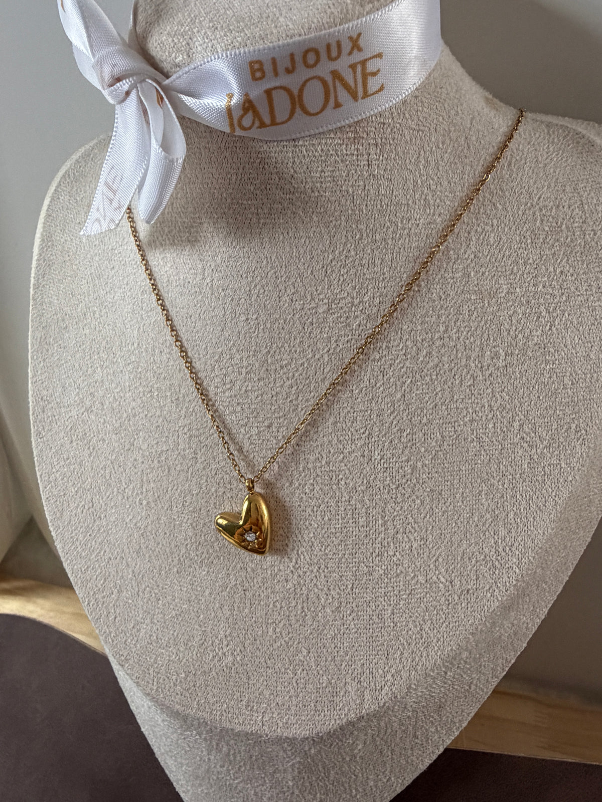 Isolde - Collier cœur doré