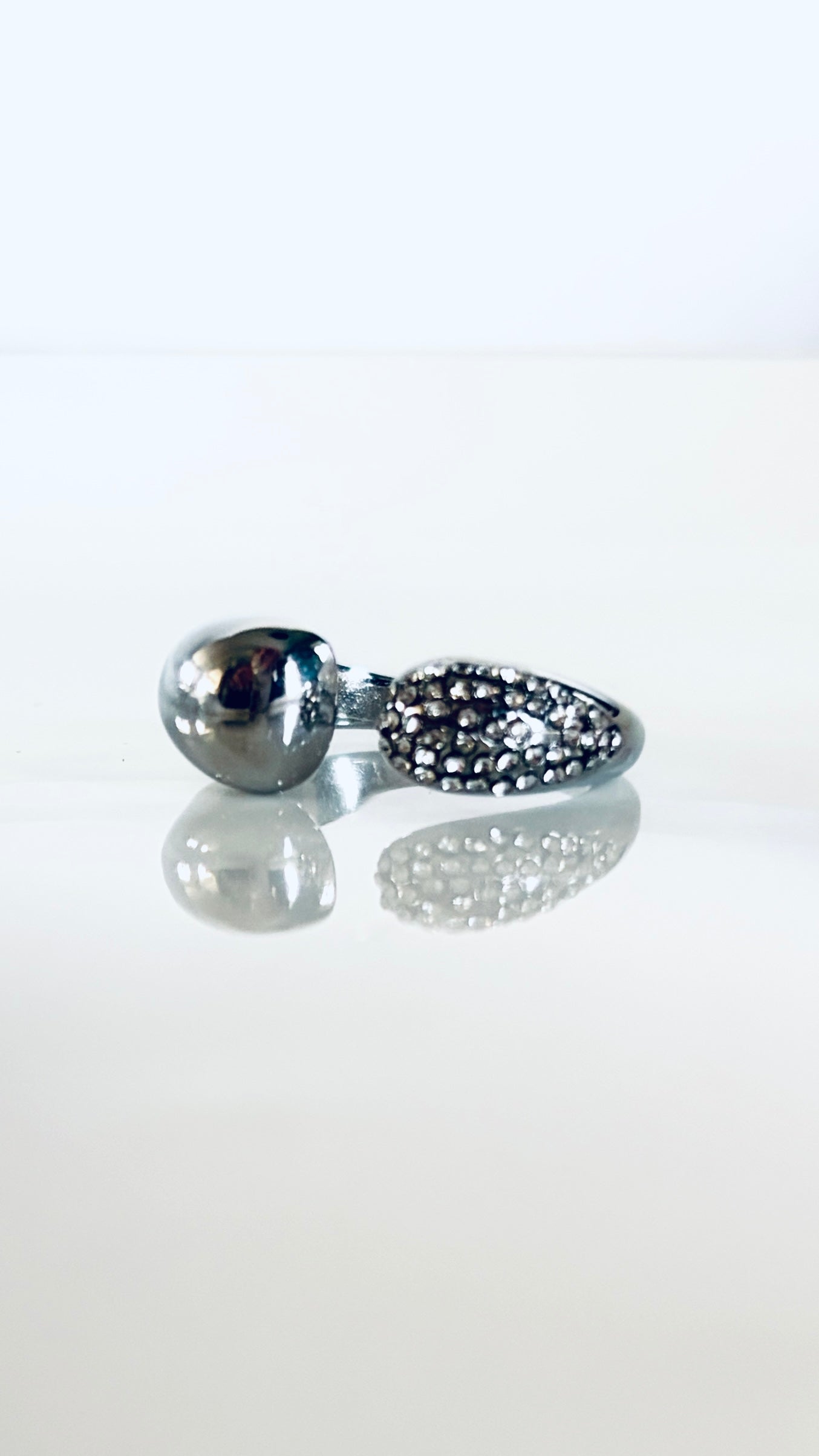 Iseult l bague ajustable et zircon blanc dorée ou argentée
