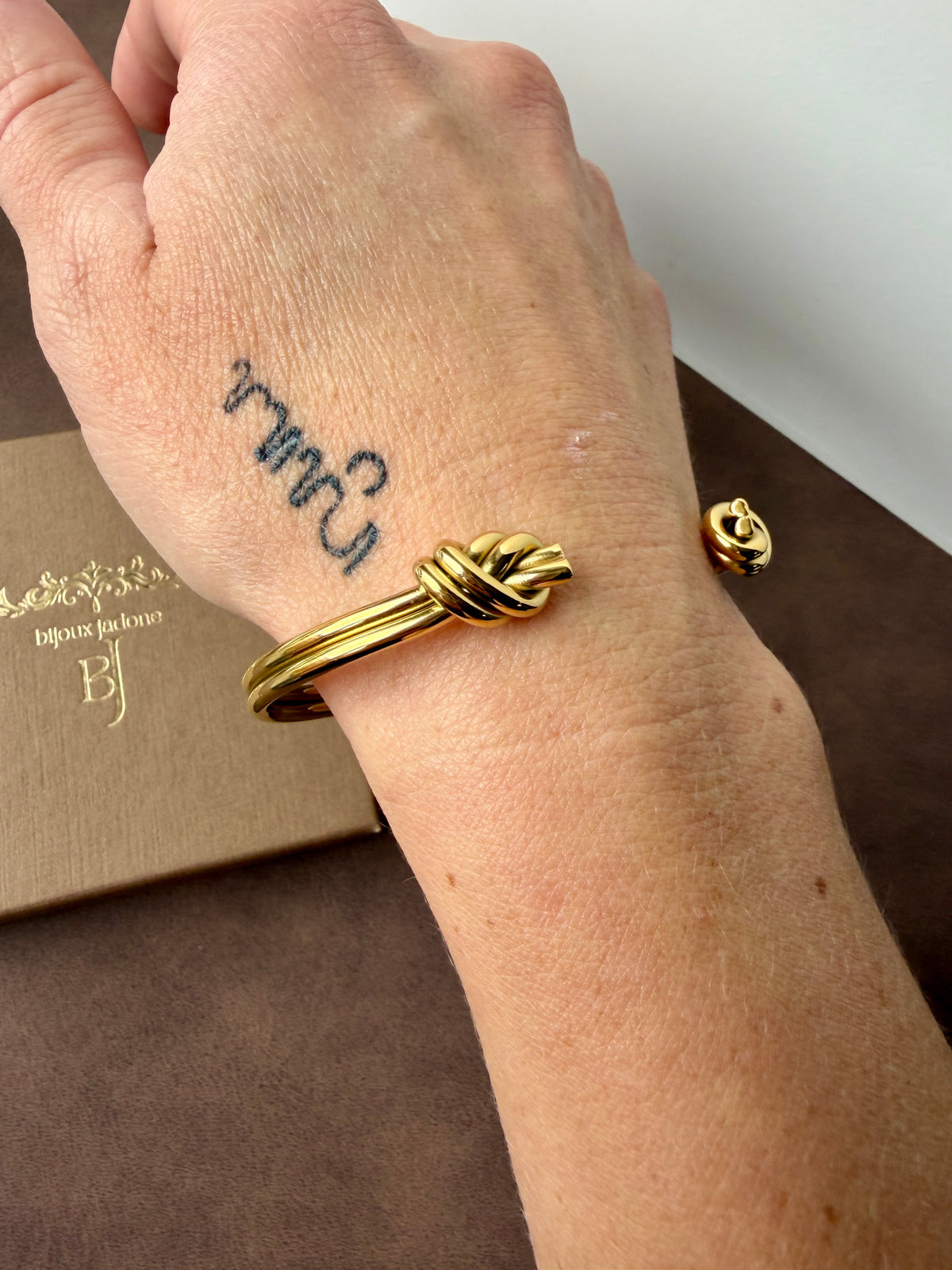 Nicosie - bracelet jonc