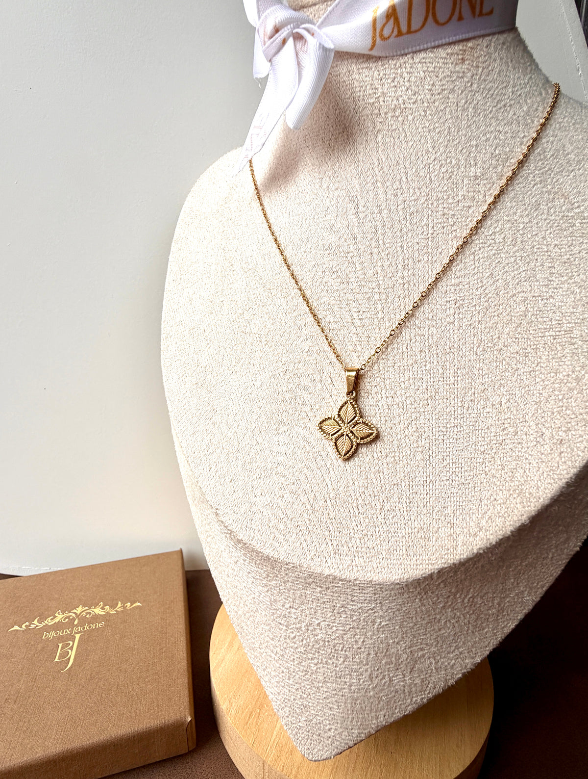 Selie - Collier trèfle doré