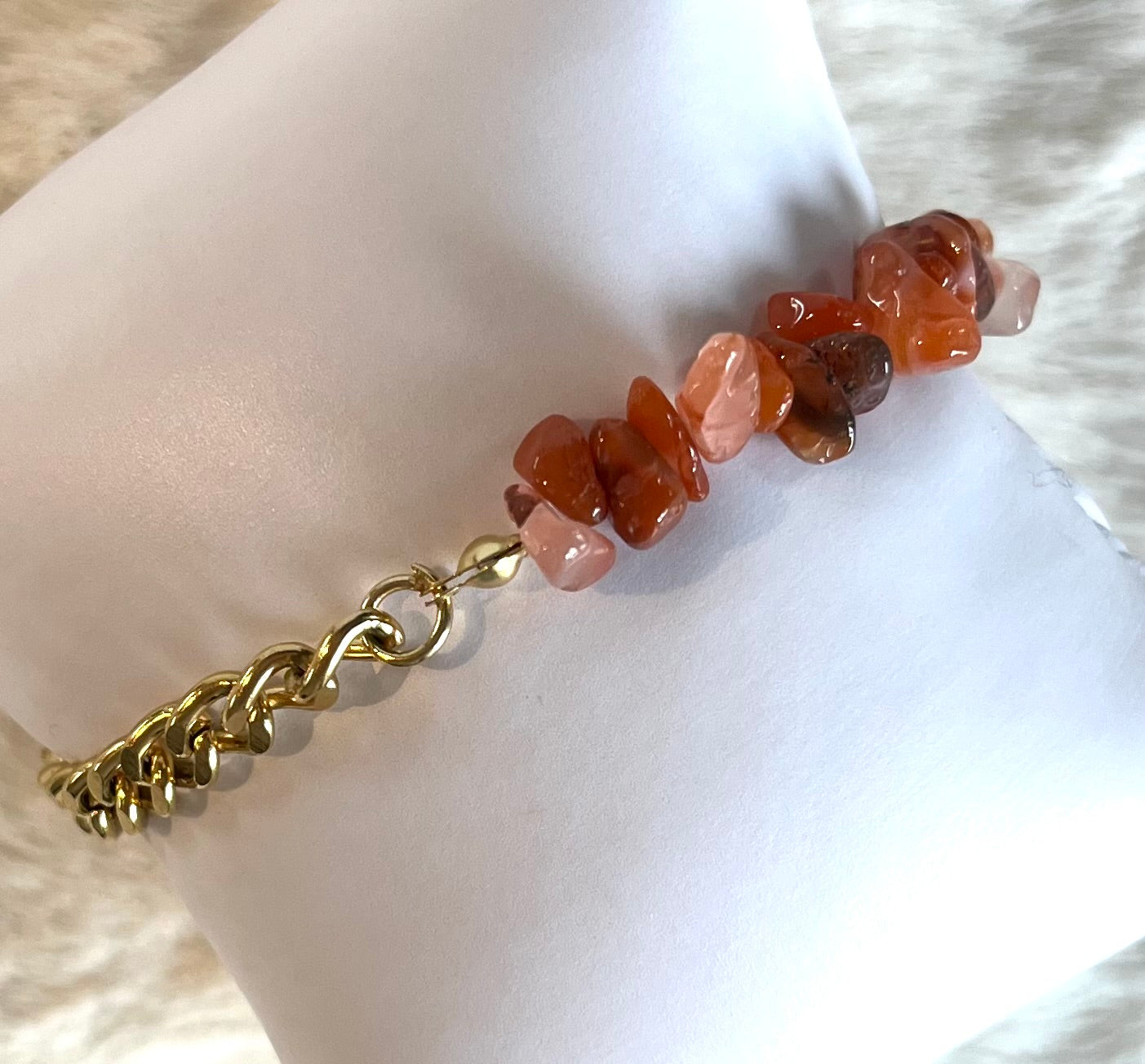 Blima l Bracelet doré et Cornaline Orange