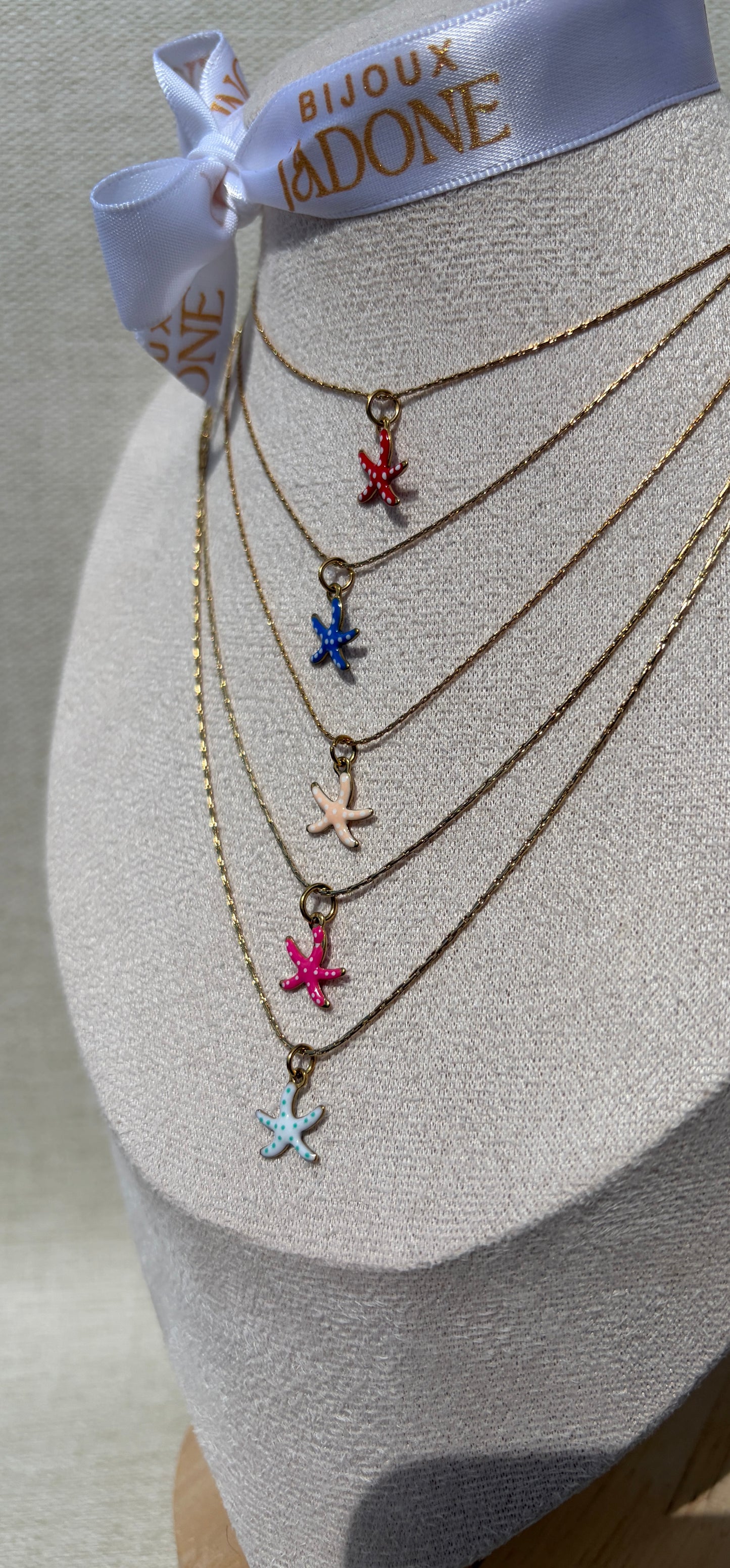Lagune l Collier coloré etoile de mer