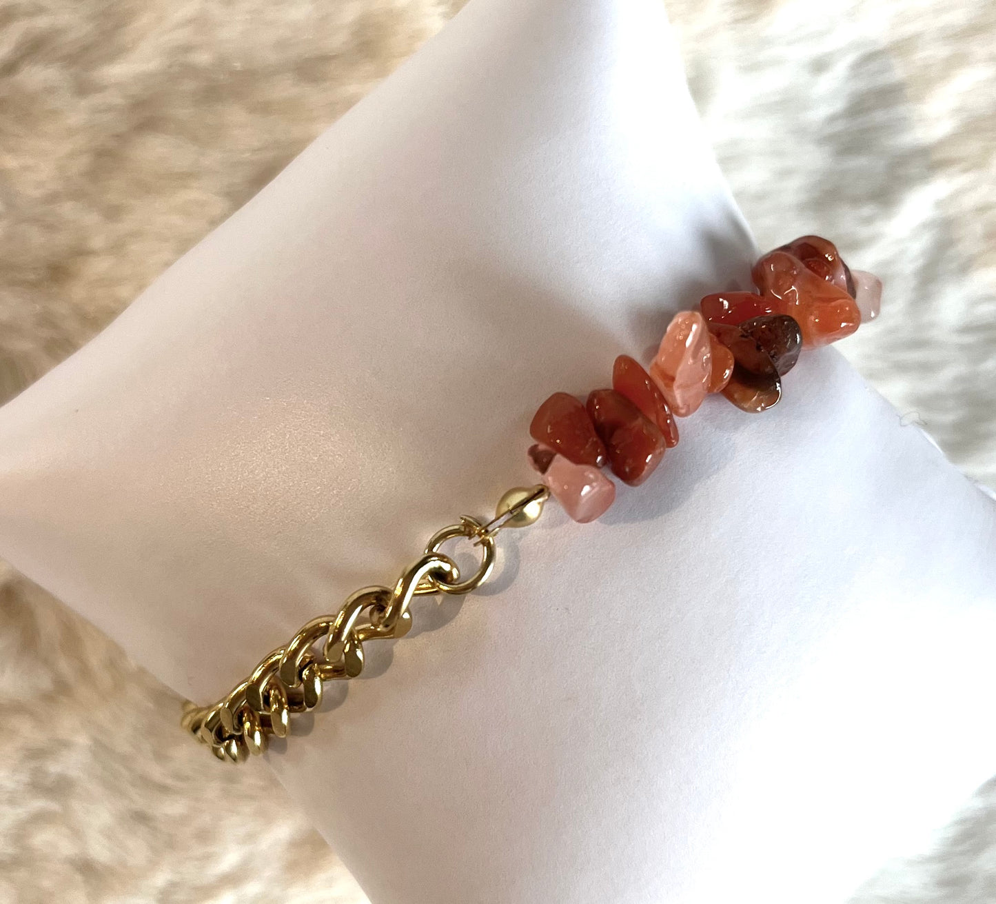 Blima l Bracelet doré et Cornaline Orange