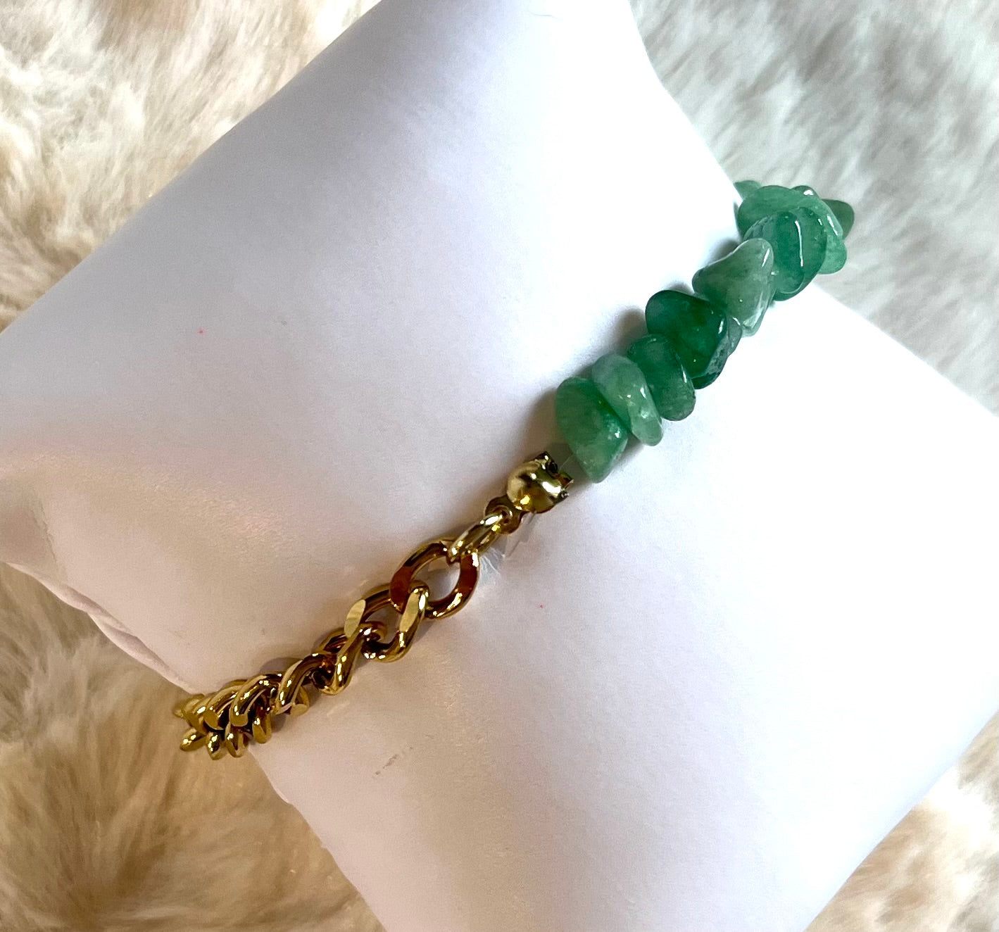 Blima l bracelet doré et Aventurine verte