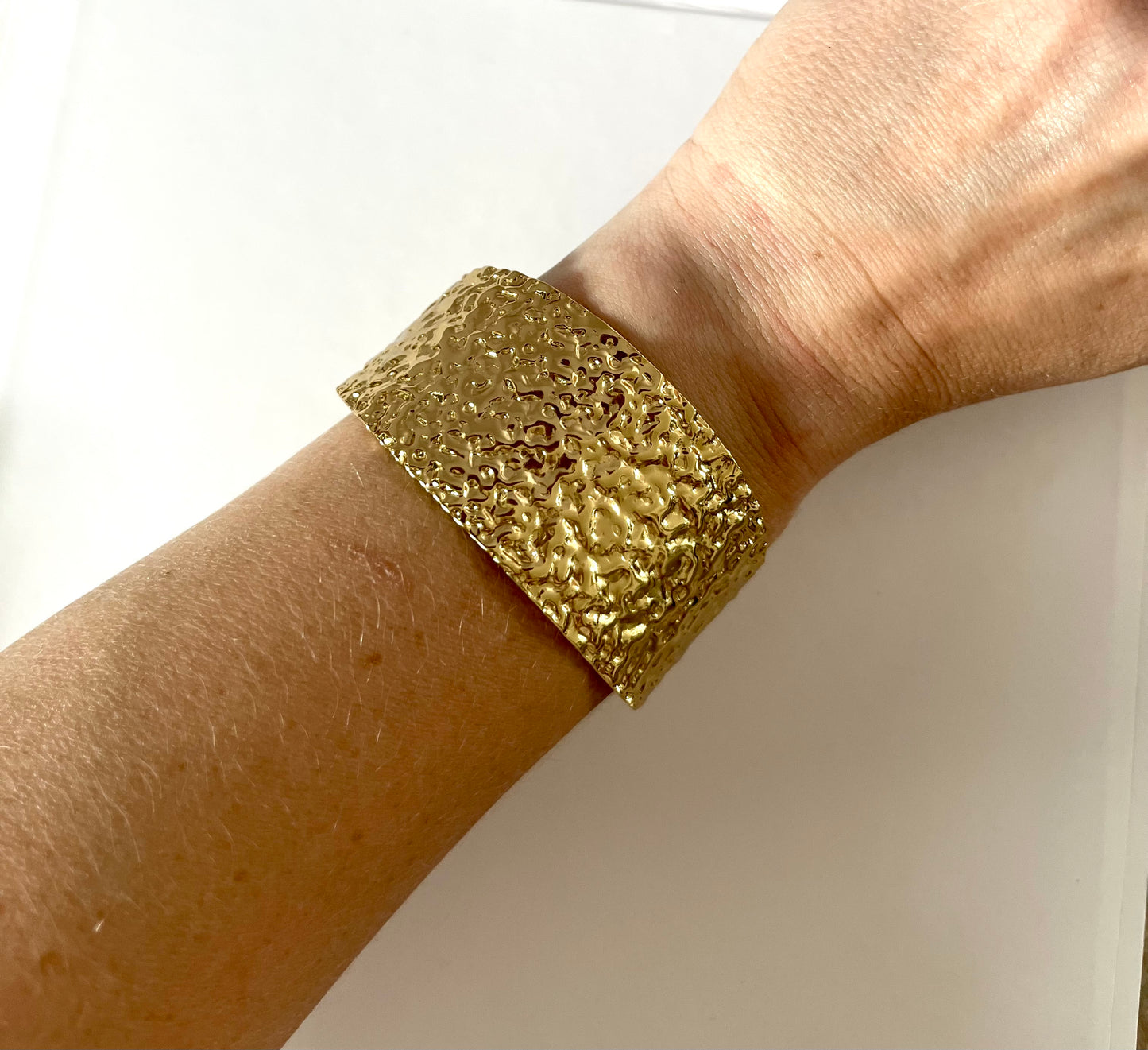 Nerida l Bracelet jonc doré ajustable