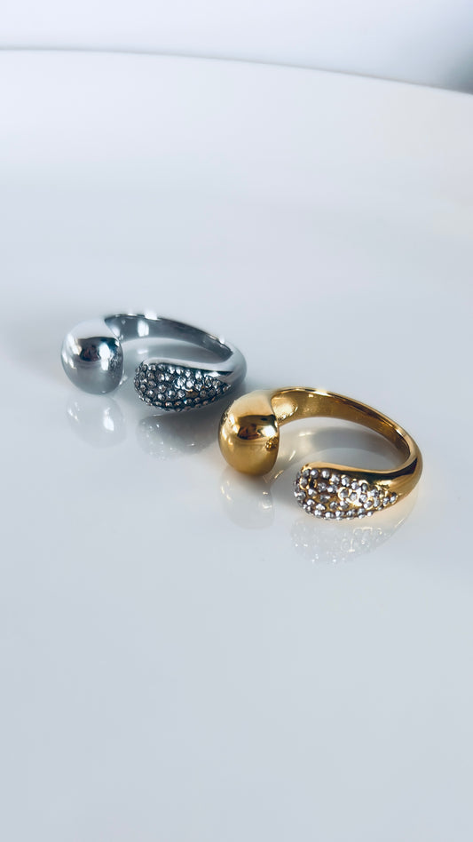 Iseult l bague ajustable et zircon blanc dorée ou argentée