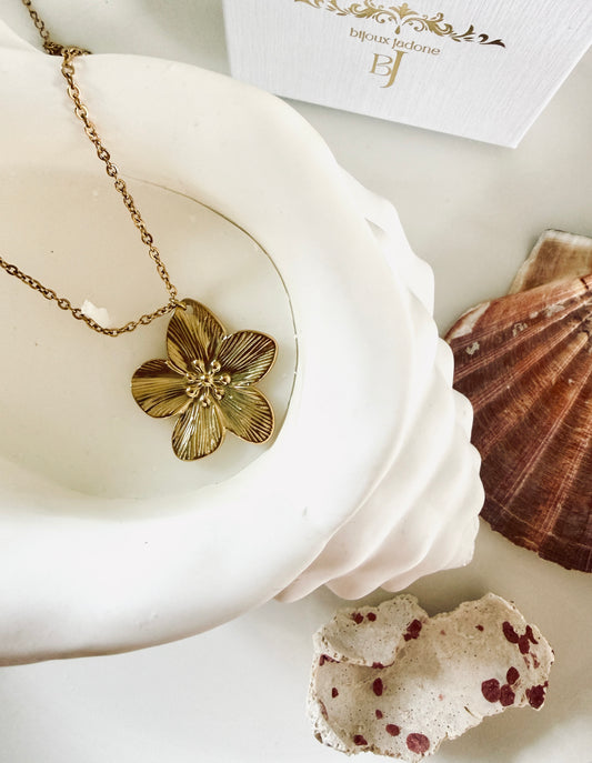 MALONA l Collier doré fleur